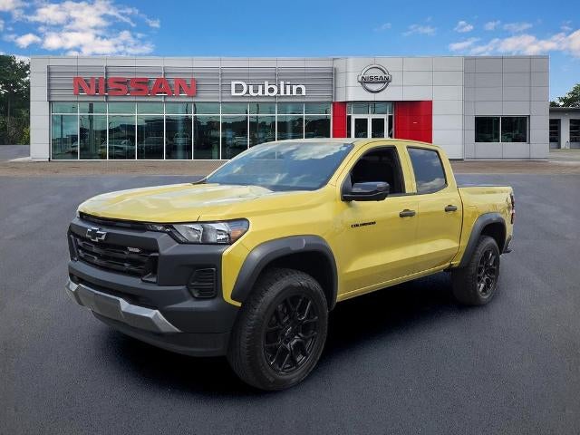 2023 Chevrolet Colorado Crew Cab Short Box 4-Wheel Drive Trail Boss in Nitro Yellow Metallic — front three-quarter view