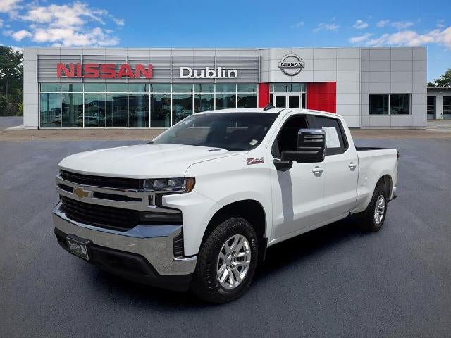 2020 Chevrolet Silverado 1500 Crew Cab Standard Box 4-Wheel Drive LT in Summit White — front three-quarter view