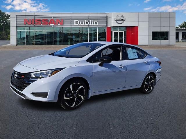 2025 Nissan Versa SR in Gray Sky Pearl — front three-quarter view