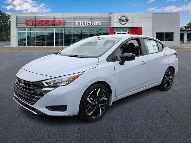 2025 Nissan Versa SR in Gray Sky Pearl — front three-quarter view