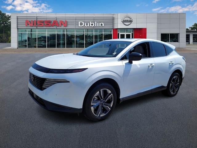 2025 Nissan Murano SL in Everest White Tricoat — front three-quarter view