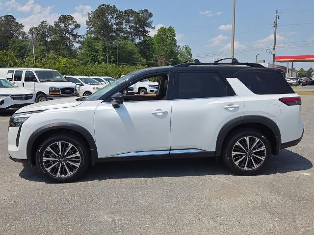 2026 Nissan Pathfinder — side profile view