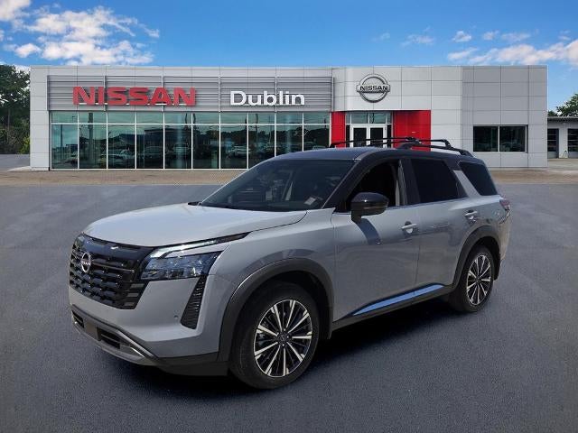 2026 Nissan Pathfinder Platinum in Boulder Gray Pearl Super Black Two Tone — front three-quarter view
